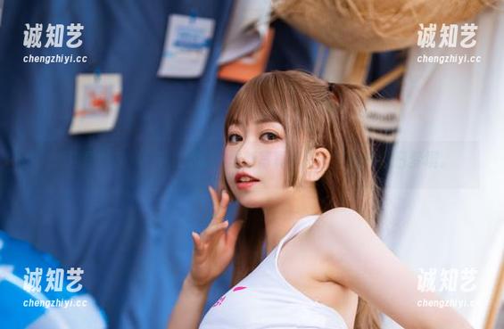 渡边早季Saki穿上和服，最新写真集冲击了我的秋日梦境。