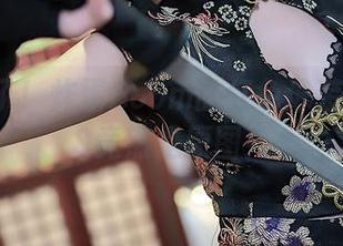 别再等了！炸蛋Boom的红色泳装温泉COS竟然是原图！