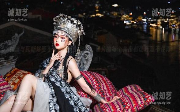 白丝与瓦斯塔亚小龙虾的绝妙组合，照片的每个角度都让我忍不住再多看几遍！