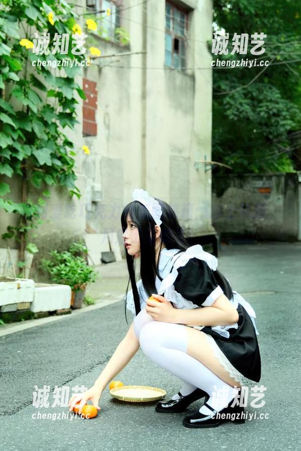 白莉爱吃巧克力的美图秘籍：穿上礼服，月底工资吹飞！