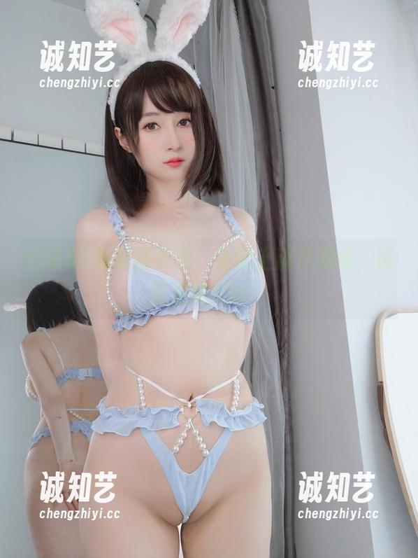 白银81的美图资源，搭配上那件旗袍，简直是绝配啊！