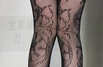 微密圈 – 全套珠光袜探索：白龙猫女的魅力，想下载的请排队