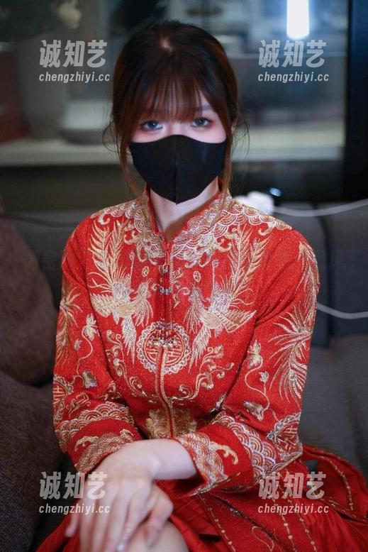微密圈 - 白龙猫女的短裤写真更新：随风而动的青春气息！