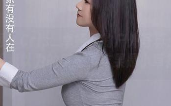 秀人网 – Cris_卓娅祺的户外写真：图册里藏着我以为的美好，结果是小草扎脚！