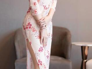 秀人网 – 周jojobaby女王的最新图包，作品能把人看出花来！
