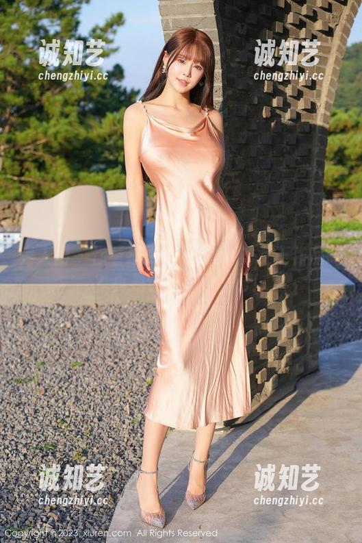 秀人网 - 你看过夏可馨amii的女王作品吗？真是让人心动不已！