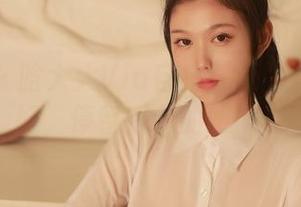 秀人网 – 晗大大Via自拍：让网盘里的美好，停留在你的眼中！