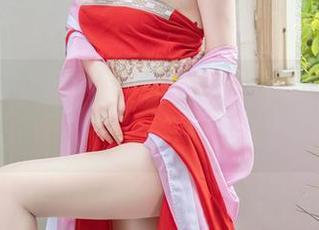 秀人网 – 杨晨晨sugar的美腿故事：黑丝翘臀，写真中轻柔的暗示