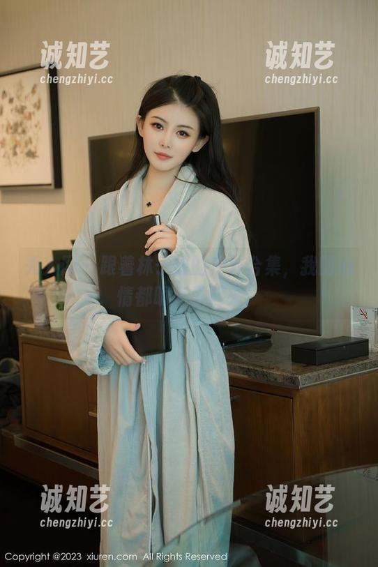 秀人网-林子遥 秀人网 - 跟着林子遥的户外合集,我的心情都明亮了起来!