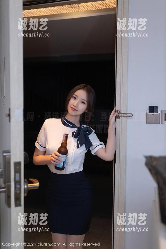 秀人网 - 精选清妙夏日：当清凉遇上热情，结果真是辣眼睛！