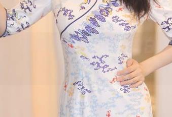 秀人网 – 糯美子MINIbabe的白衬衫福利写真，一个字：惊！
