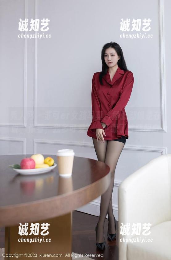 秀人网 - 苏可er女孩写真：每张都像是在说“你看，我多可爱”，下载了才能明白！