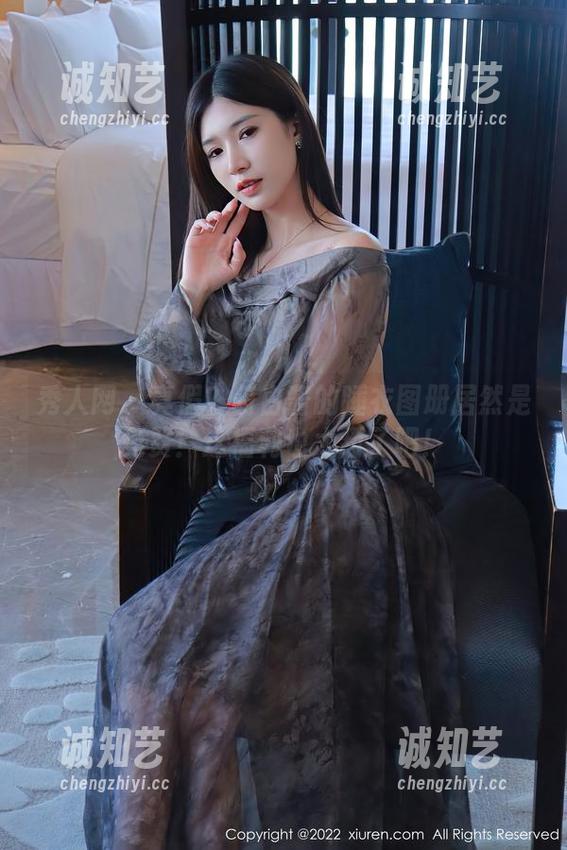 秀人网-萌白酱 秀人网 - 真假?萌白酱的睡衣图册居然是免费!这福利也太甜了吧!