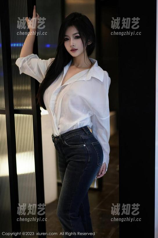 秀人网 - 最新鹿小茜女仆套图，家里的日常竟然能这么有趣！