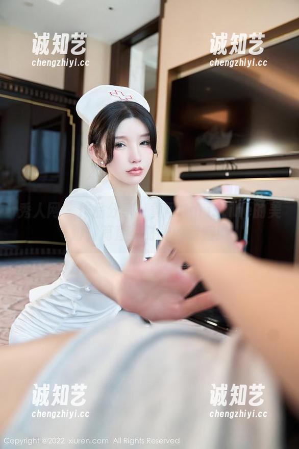 秀人网 - 作品分享：黄可Christine的美脚，简直是时光的馈赠！