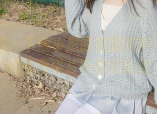 紧急企划 – 下载小恩的校服美学：作品里的青春碎片等你来收藏