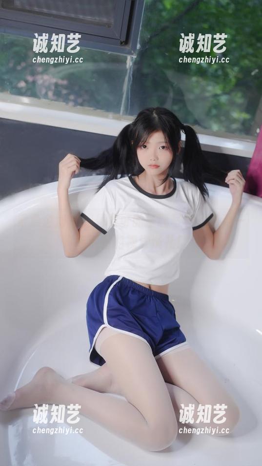 紧急企划 - 跟着樱可的圣诞写真，感受一场温暖的视觉洗礼！