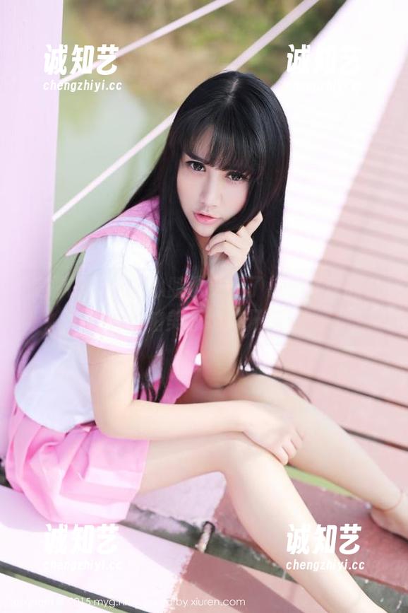 美媛馆 - 小心心脏承受不了，王馨瑶的白色私拍美图绝对开挂！