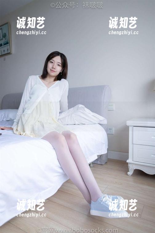 袜啵啵 - 小甜豆肉丝（花絮版）——下载这份作品集，保证你追星路上又进一步！