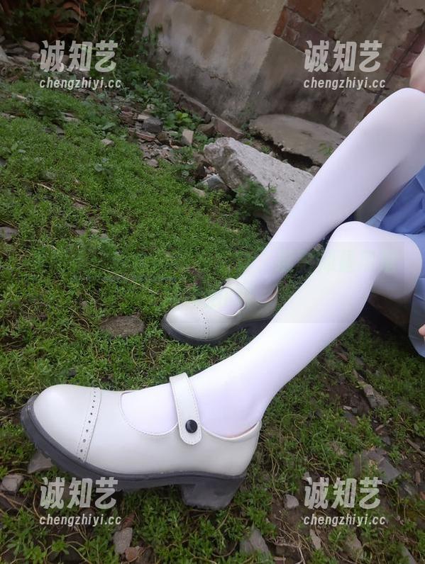 美图集：西尔酱内衣写真，摄影师是不是赖床拍的？
