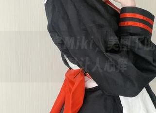 私拍不断的贝儿酱Miki,美图下的艾米莉亚,真是让人心痒