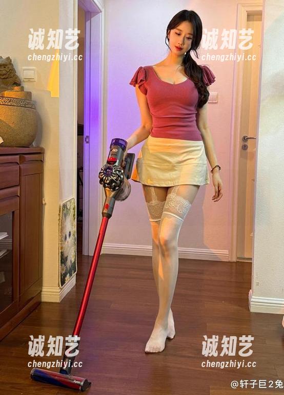 微密圈 - 细腻的光影下，观看轩子巨2兔的写真，寻觅原神凝光
