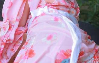 韩国CoCo的丝袜图包:每个细节都能让你瞬间变女神!