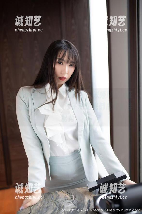 魅妍社-米娅Miya 魅妍社 - 最新写真集来啦!米娅Miya在海边的那些日子,沙子和阳光都成了最佳配角。