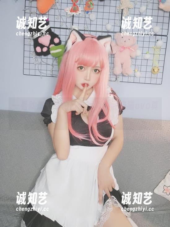 一看就想下载的吊带写真，黑猫猫ovo真是太会了！